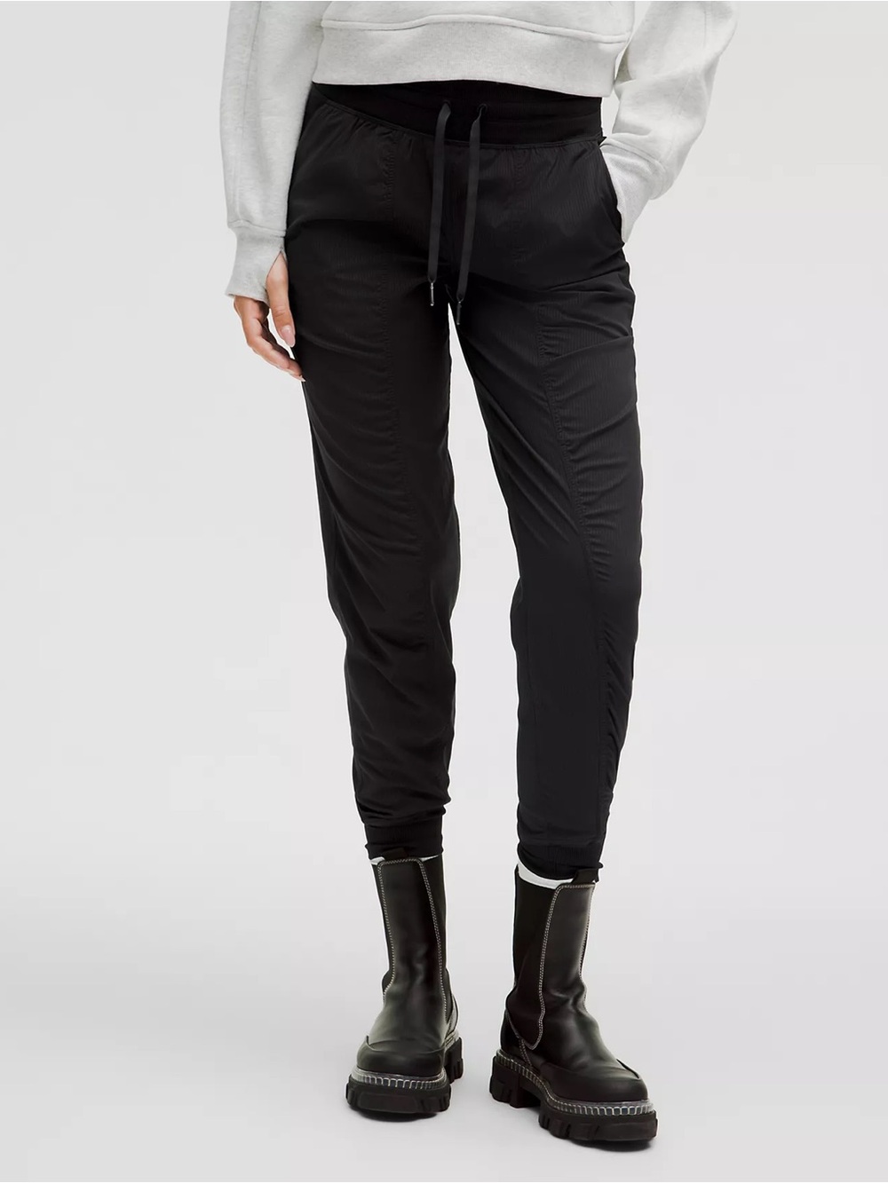 lululemon Dance Studio Joggers (NWT) Black, Size 6
